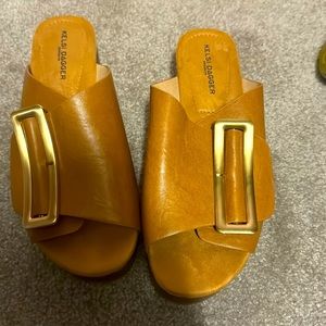 Kelsi dagger sandals